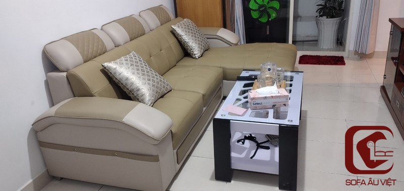 Ghế sofa băng giả da trước khi bọc lại của khách hàng
