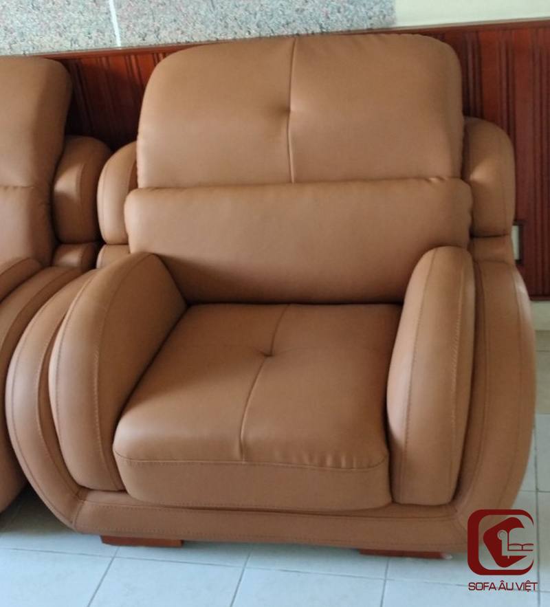 Ghế sofa da công nghiệp sau khi bọc lại cho khách hàng